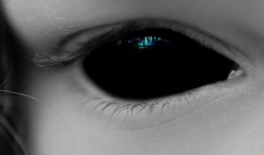 Biblical Meaning of Black Eyes in Dreams 